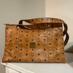 MCM Tote|MCM Classic Visetos Tote Shopper Bag
9031M